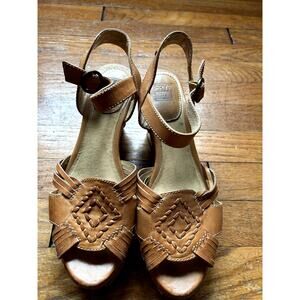 FRYE Carlie Huarache Ankle Size 9M Camel Leather Women's Sandal
